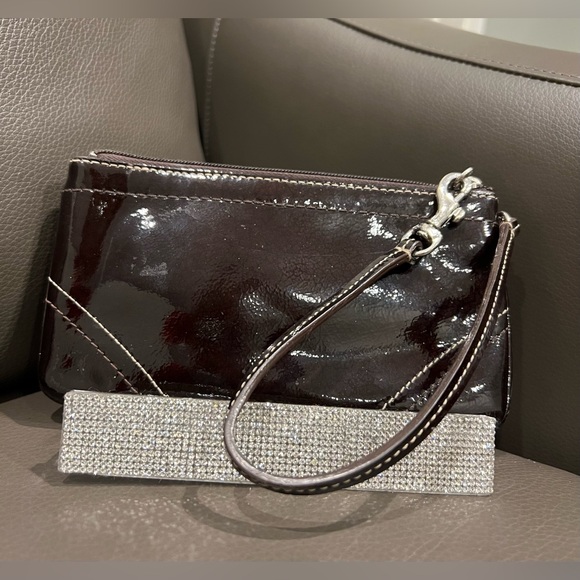 Vintage Coach Patent Leather Wristlet Y2K/90's - Picture 2 of 6